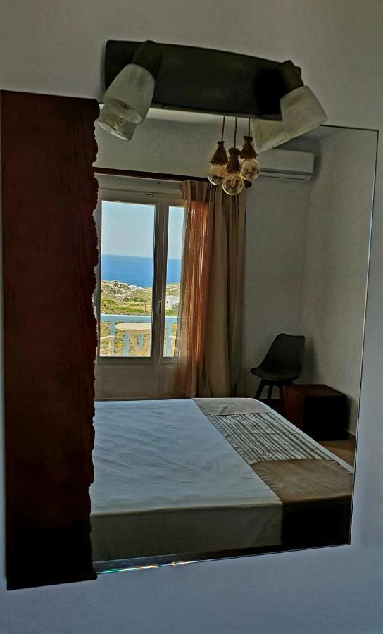 Sarakiniko Rooms Adamantas  Exterior foto