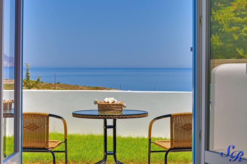 Sarakiniko Rooms Adamantas  Exterior foto
